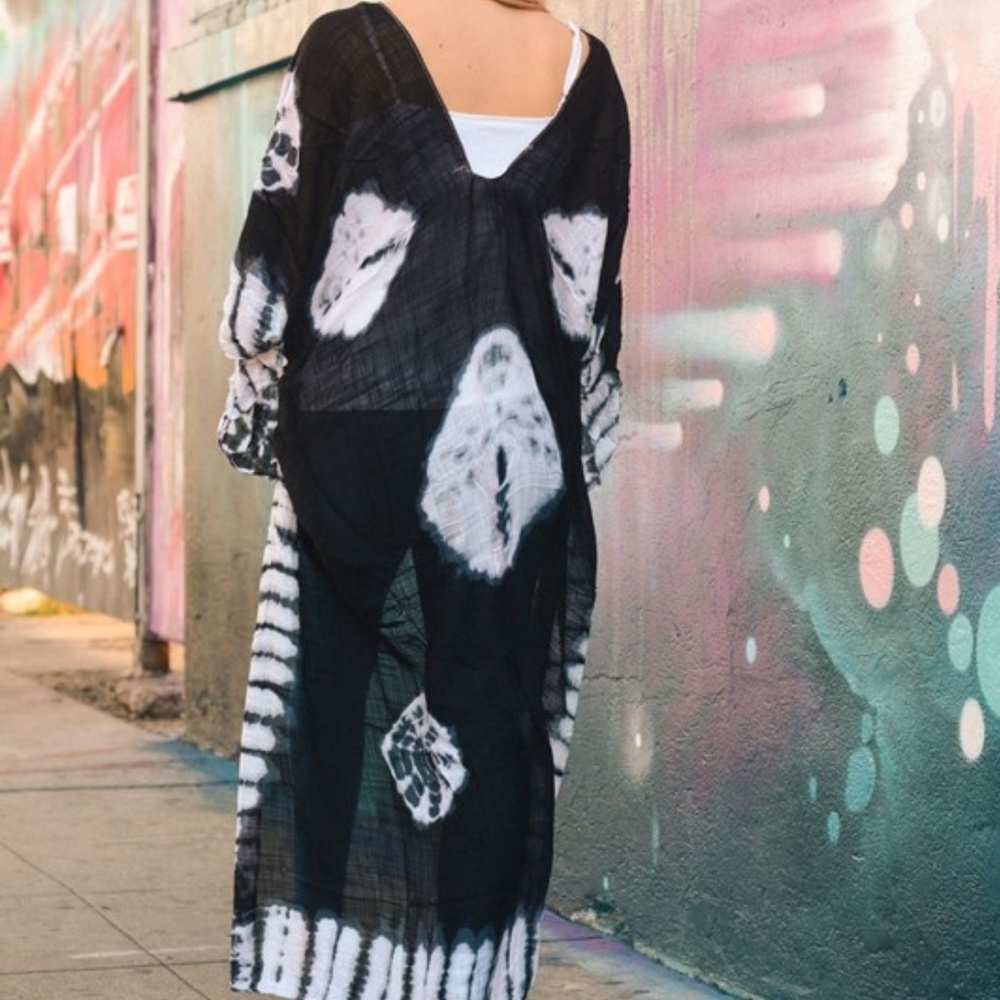 ONE LEFT! Black and white Tye Dye Cover up - Picture 2 of 3